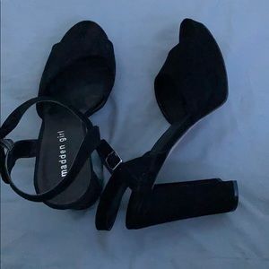 MADDEN GIRL BLACK 4 INCH HEELS! super comfy